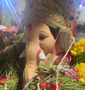 Akshita Mudgal Instagram - Ganpati Bappa Moriya♥️🙏 Pc :- @ilalitchoudharyy Wearing :- @alkas_clothing
