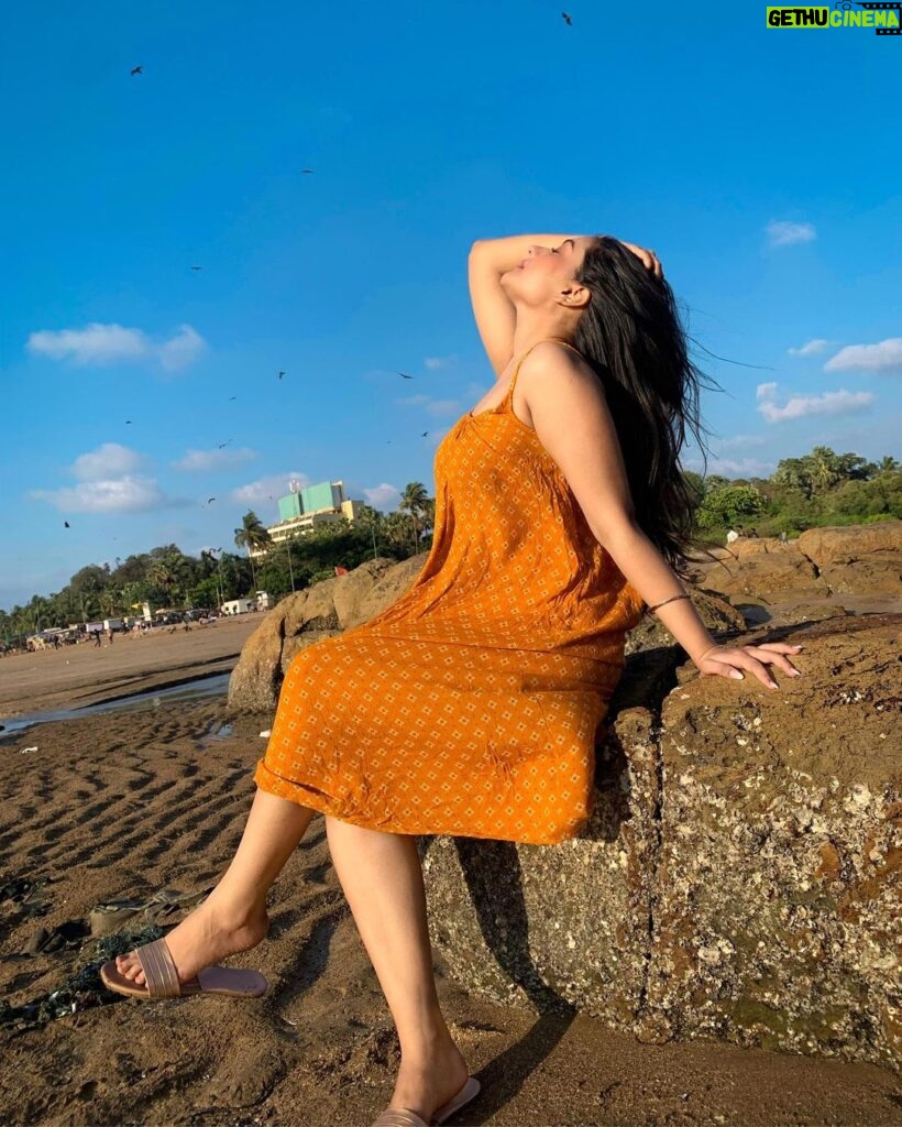 Akshita Mudgal Instagram - Sunsets are the one thing i’ll never get enough of.🧡🌅