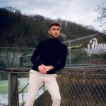 Alan Bronciac Instagram - Ça passe bien le regard un peu au loin comme ça? 👀