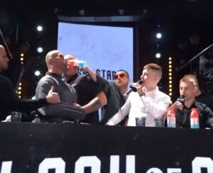 Aleš Bejr Instagram - Spíkr celej poflusanej😂