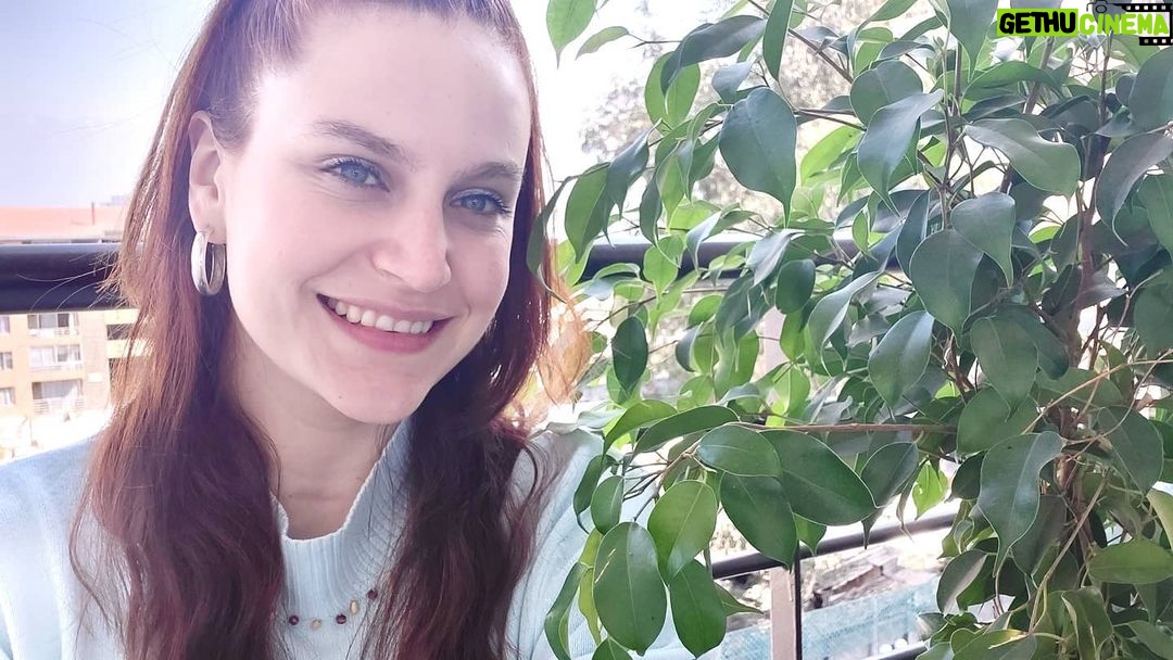 Alejandra Araya Instagram - Que las buenas energías se multipliquen en sus vidas! @niqibazan_