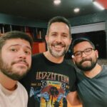 Alejandro Hernández Instagram – Terminando de grabar con nuestro primer guest star del podcast @ledvarelabargallo @angelocolina Miami, Florida