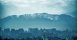 Alejandro Hernández Instagram - Esperé una semana para tomar esta foto pensando que las montañas tendrían más nieve pero nunca pasó.