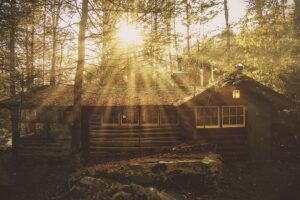 Alejandro Hernández Instagram - Cabin in the woods