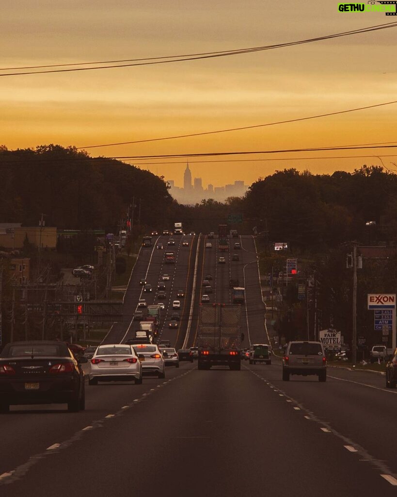 Alejandro Hernández Instagram - Chaos in the Distance. (no Photoshop) Jersey City, New Jersey