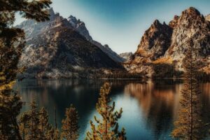 Alejandro Hernández Instagram - Best picture I think I've ever taken 😭

.

.

#canon #canont2i #fall #moody #mountains #nature #moodygrams #visuals  #cinematography #justgoshoot #wyoming #jacksonhole #jennylake #grandtetonnationalpark #davinciresolve #cinematic #grandteton #yellowstonenationalpark #yellowstone