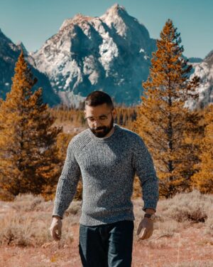 Alejandro Hernández Instagram - Soy de esos que prefiere ir a la montaña que a la playa.
