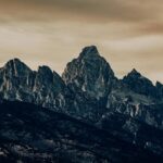 Alejandro Hernández Instagram - El nombre de este lugar me identifica. . . #canon #canont2i #fall #snow #moody #mountains #nature #moodygrams #visuals #cinematography #justgoshoot #wyoming #jacksonhole #grandtetonnationalpark #davinciresolve #cinematic #grandteton #yellowstonenationalpark #yellowstone Grand Teton National Park