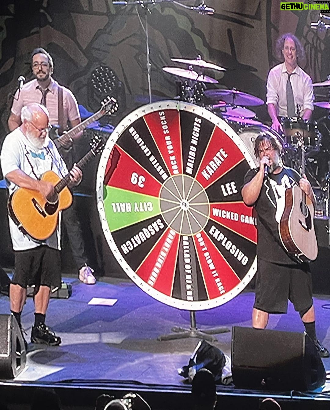 Alejandro Saab - 3.8K Likes - HAPPY NEW YEAR!! Just got out of watching @tenaciousd with @haybalevoice!! This has definitely been one of my favorite ways to have spending to date!!
Now someway somehow… I really wanna meet @jackblack and @theactualkylegass… SOMEHOW. It’ll happen… I hope 🥺
Happy 2023 y’all 🤘