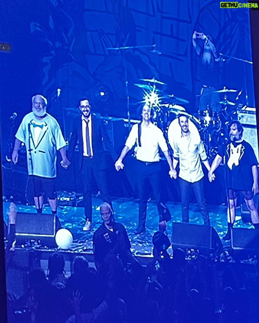 Alejandro Saab - 3.8K Likes - HAPPY NEW YEAR!! Just got out of watching @tenaciousd with @haybalevoice!! This has definitely been one of my favorite ways to have spending to date!!
Now someway somehow… I really wanna meet @jackblack and @theactualkylegass… SOMEHOW. It’ll happen… I hope 🥺
Happy 2023 y’all 🤘
