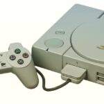 Alessandro Baricco Instagram - Ancora il 1994. Nasce la Play Station. La fanno i giapponesi della Sony. Il rapporto coi figli non sarebbe più stato lo stesso. E anche il rapporto con la realtà.