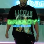Alex Bullon Instagram - #GREEDY 🐲🐍🐊 @tatemcrae #tatemcrae #alexbullonchoreography @alexbullon23 #alexbullon 💚 @laurbandf 🎥 @davidgalinndo #commercialdance #urbandance #dance #danceclass #danceon #dancevideo #igdaily #igdancers #dancersofinstagram #danceworld #worldofdance #thinklater