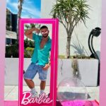 Alex Bullon Instagram - 💖🎀👙👛🌸💅🏽👱🏼‍♀️ #barbie #barbieparty #barbieland #poolparty #hollywood #losangeles Godfrey Hotel Hollywood