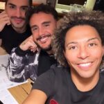 Alex Bullon Instagram - 📸🤳🏽 #barcelona #dayandnight #LAfam #reunion Barcelona, Spain