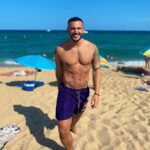 Alex Bullon Instagram - Mind your business #beach 🌊🏖️☀️ Badalona, Barcelona
