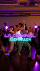 Alex Bullon Instagram - #LAORIGINAL 🩵💜 @emiliamernes @tinistoessel #emiliamernes #tinitastoessel #alexbullonchoreography @alexbullon23 #alexbullon 🪩 @slamdancingbarcelona #slamdancingbarcelona 🎥 @davidgalinndo #emilia #mp3 #tini #tinitinitini #dance #danceclass #intermediate #commercialdance #popdance #danceon #dancevideo #igdancers #dancersofinstagram #danceworld #worldofdance #igdaily