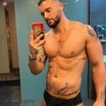 Alex Bullon Instagram - After 1 food poisoning & 1 week of hard work later… 😅👙 #progress #bodywork 🫣NO THIRST TRAP INTENDED🤭