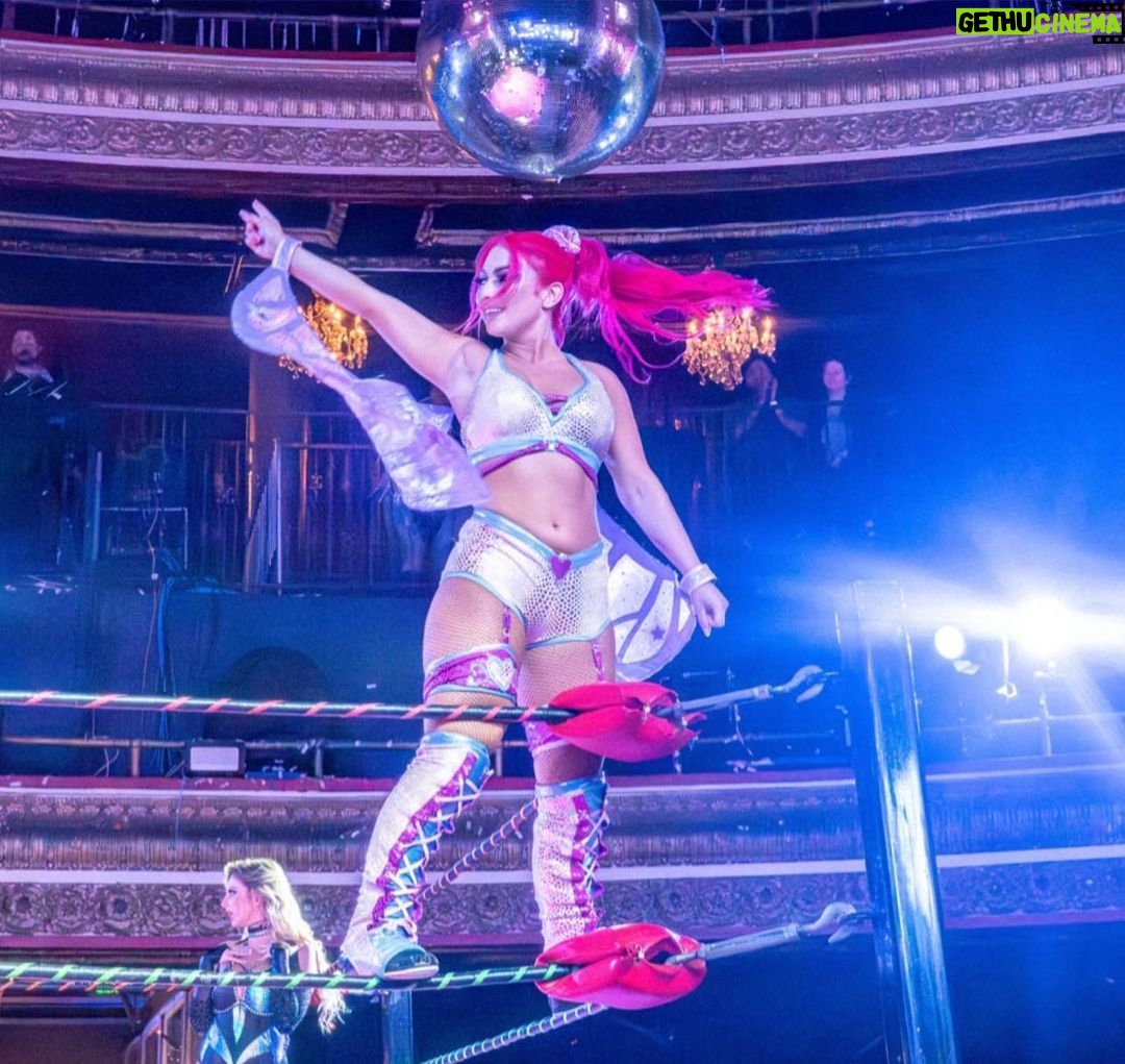 Alex Gracia - 578 Likes - 📸 @lizzywatcheswrestling