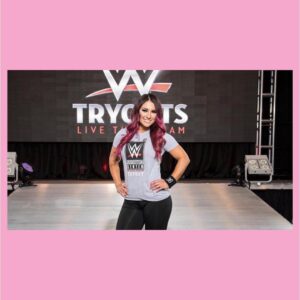 Alex Gracia Instagram - Transformation Tuesday

In this photo I see a girl who had no idea how much rejection, loss, triumphs, and accomplishments she was going to face.

Four years ago I allowed others to make me feel like I didn’t deserve this & the rejections gave them even more of a reason to put me down.

I felt swayed by all of the momentum going against me & put all of my energy into the analyzing instead of outworking my situation.

Today it’s taken my effort, my determination, and my tears to outwork the no’s and realize that the rejections are only there to make me stronger.

I trust that something great is heading my way and it’s beautiful.

Fall early, fall often, fall forward, and stay pretty Pink Dreams🎀