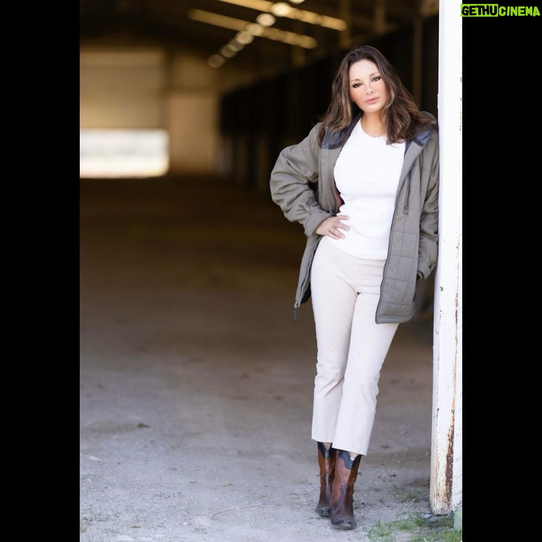 Alex Meneses Instagram - Optimism is a commitment to an attitude of hopefulness and a belief in the potential of positive outcomes. Sounds good.🫶🏼 #grateful #wishful #wednesday