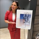 Alex Meneses Instagram - Have integrity in what you do. Thank you @ricknajera for making me a part of @latinothoughtmakers People, go see Rick’s play SWEET 15 opening tonight in Chicago at @imperio.de.la.elegancia dinner Theater. It’s so much fun! #happy #friday Chicago, Illinois