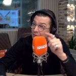 Alexandr Belonogov Instagram - Вот фрагмент программы НХП на @radio.kp. Продолжайте слушать в субботу в 09:00, в воскресенье в 20:00. Полная версия здесь: https://youtu.be/ZkGM5OX5jhY?si=jg89TrrkPwCBKdVF Голосуйте: https://radiokp.ru/muzyka/nid30233_au414auauau_nastoyaschiy-khit-parad-na-radio-komsomolskaya-pravda #АлександрАнатольевич 🎙️🤓📡💻📻📺🇷🇺
