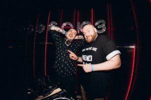 Alexandr Belonogov Instagram - Ох, уж эти Menzo DJ’s, дикие, но симпатичные, неистово отметили своё 13-летие в Профсоюзе

pictured by @kseny4erep 
@profsouz_bars
@menzodjs
@yastrogiy 
@4akiboy 
@stixx.lil 
@d_one_dj 
@gregmus1c 
#menzodjs #whothefuckaremenzodjs #АлександрАнатольевич 
🎙️🤓📡💻📻📺🇷🇺