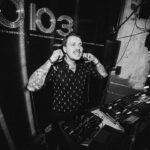 Alexandr Belonogov Instagram - Ох, уж эти Menzo DJ’s, дикие, но симпатичные, неистово отметили своё 13-летие в Профсоюзе pictured by @kseny4erep @profsouz_bars @menzodjs @yastrogiy @4akiboy @stixx.lil @d_one_dj @gregmus1c #menzodjs #whothefuckaremenzodjs #АлександрАнатольевич 🎙️🤓📡💻📻📺🇷🇺