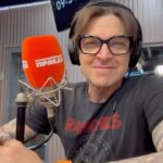 Alexandr Belonogov Instagram - Всё-таки у нас очень разнообразная программа. Развлекально-познавательная, музыкальная, кино-литературная, серьёзная и ироничная. И всё это - «Настоящий Хит-Парад». Эфиры: суббота 09:00, воскресенье 20:00. Все видео-версии и рубрики программ здесь: https://youtube.com/@truechart А здесь - новейший эфир: https://youtu.be/Y5yArOQIrao?si=EL-r9omXTWG2zV_A @radio.kp #АлександрАнатольевич 🎙️🤓📡💻📻📺🇷🇺