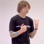 Alexandr Belonogov Instagram - День учителя - важнейший праздник важнейших людей в нашей жизни. Помним всех, берём пример с лучших и… продолжаем учиться! 🤓 Благодарим 📚 Дорогие наши учителя, спасибо! #АлександрАнатольевич 🎙️🤓📡💻📻📺🇷🇺 @bdinstitute