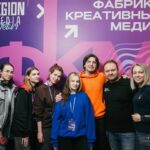 Alexandr Belonogov Instagram - Про команду «Фабрики креативных медиа» в Мурманске. Вот как это было, часть 2: «Фабрика креативных медиа» создана, в том числе для того, чтобы люди не утопали в информационном шуме. Здесь мы думали и учились тому, как количество перевести в качество, и самое главное - мы делаем это все вместе. Большие хорошие дела невозможно создать в одиночку - получится только большой хорошей командой. Ведь СМИ предназначены для людей, а значит у нас у всех одна и та же задача. В прошедшие выходные в Мурманске мы сгенерировали и синхронизировали эти смыслы». продолжение следует… обязательно #АлександрАнатольевич 🎙️🤓📡💻📻📺🇷🇺