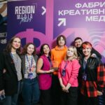 Alexandr Belonogov Instagram - Про команду «Фабрики креативных медиа» в Мурманске. Вот как это было, часть 2: «Фабрика креативных медиа» создана, в том числе для того, чтобы люди не утопали в информационном шуме. Здесь мы думали и учились тому, как количество перевести в качество, и самое главное - мы делаем это все вместе. Большие хорошие дела невозможно создать в одиночку - получится только большой хорошей командой. Ведь СМИ предназначены для людей, а значит у нас у всех одна и та же задача. В прошедшие выходные в Мурманске мы сгенерировали и синхронизировали эти смыслы». продолжение следует… обязательно #АлександрАнатольевич 🎙️🤓📡💻📻📺🇷🇺