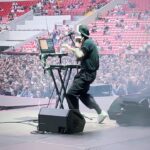 Alexandr Belonogov Instagram - по следам выступления почти месяц назад: стадион, DJ Set, бэкстейдж видео, перед выходом на сцену группы, начало «Звери 20 лет Для Тебя» @zveri_official #АлександрАнатольевич