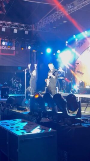 Alexandr Belonogov Instagram - Третий день фестиваля Rock Wave.
Технология.

@rock.fest.dubai 
@technologyband 
#АлександрАнатольевич 
🎙️🤓📡💻📻📺🇷🇺