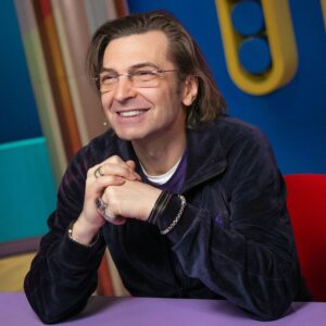 Alexandr Belonogov Instagram - Остаёмся на связи! 🤓 Подписывайтесь на мои страницы и следите за новостями там, где вам удобнее: 
https://vk.com/anatolich_mtv
https://t.me/anatolich_mtv

Все актуальные контакты для связи на сайте: https://anatolich.info

(Кликабельные ссылки в Highlights IN TOUCH 📲)