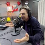 Alexandr Belonogov Instagram - очень душевно встретились, поговорили, повеселились, поумничали, порадовались 🙌 запись встречи будет скоро везде, всем спасибо 🙏 @menzodjs @yastrogiy @jul_bolshakova @soya_muse #АлександрАнатольевич 🎙️🤓📡💻📻📺🇷🇺