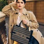 Alexandra Daddario Instagram - @dior @diorbeauty The #diorbooktote is my favorite bag I own! 💼 ⭐️ ❤️