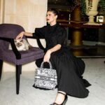 Alexandra Daddario Instagram - @dior en Paris. Mon cœur! J’adore! 📸 @jasonlloydevans