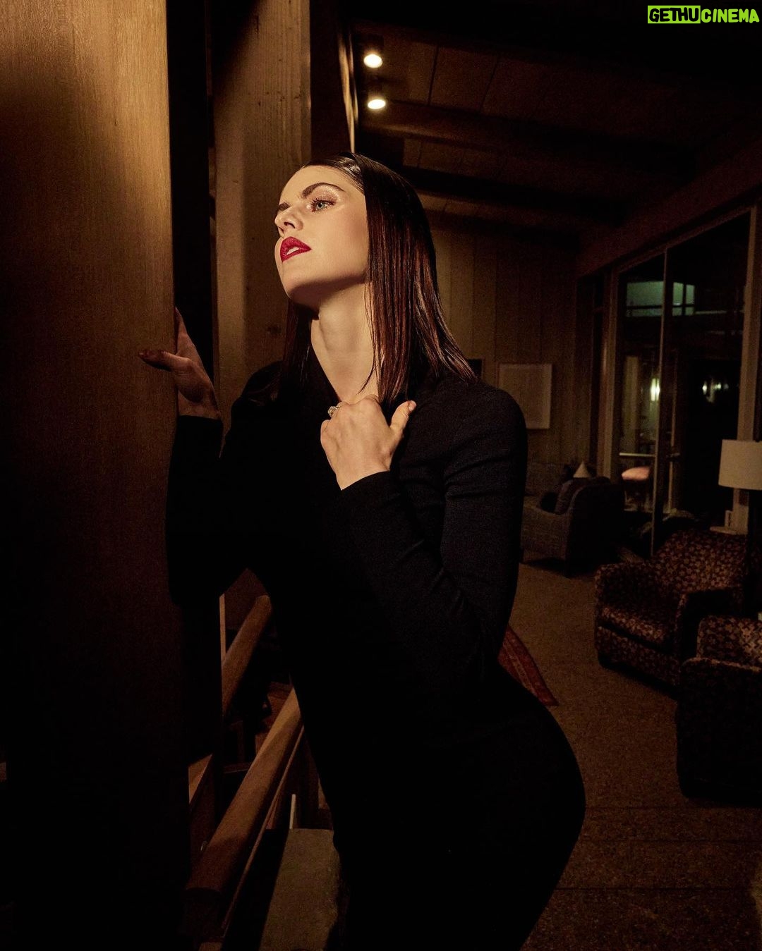 Alexandra Daddario Instagram - @stormsantos