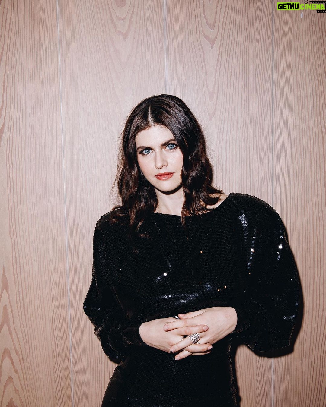 Alexandra Daddario Instagram - @yslbeauty at Vanity Fair Party #yslbeauty #yslbeautypartner