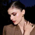 Alexandra Daddario Instagram - Thank you for having me @tiffanyandco 🙏 @lotstar @bobbyeliot @emmajademorrison @michaelkors