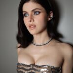 Alexandra Daddario Instagram - . . . 💄 @hungvanngo 💇‍♀️ @themartyharper 👗 @emmajademorrison ⌚️ @tagheuer