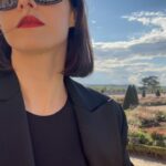 Alexandra Daddario Instagram – Why are there so many people at my house