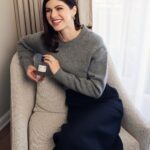 Alexandra Daddario Instagram - New Look is a style and state of mind. 📸 @samidrasin @diorbeauty @diorbeautylovers @dior #DiorLaCollectionPrivee