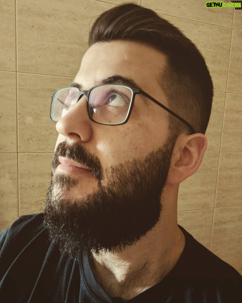 Alexelcapo Instagram - Parezco una persona de nuevo tras el arreglo de pelo y barba