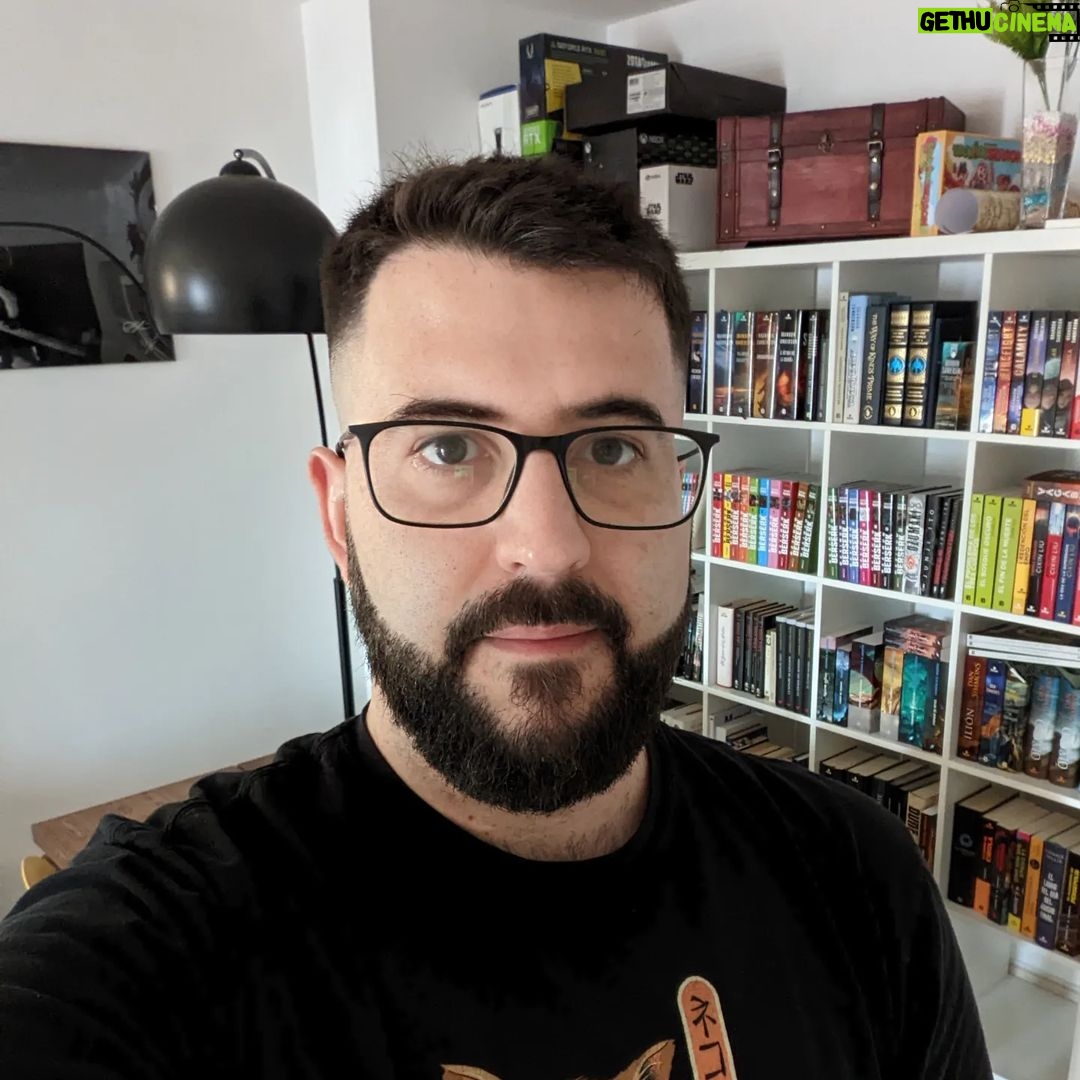 Alexelcapo - 60.5K Likes - Ni un paso atrás.