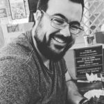 Alexelcapo Instagram - Soldado americano celebrando el final de la guerra de Corea. Circa 1953