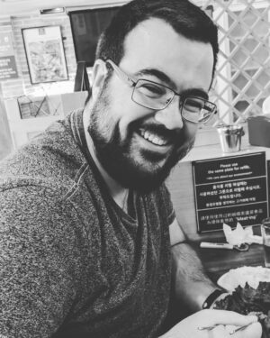 Alexelcapo Instagram - Soldado americano celebrando el final de la guerra de Corea. Circa 1953