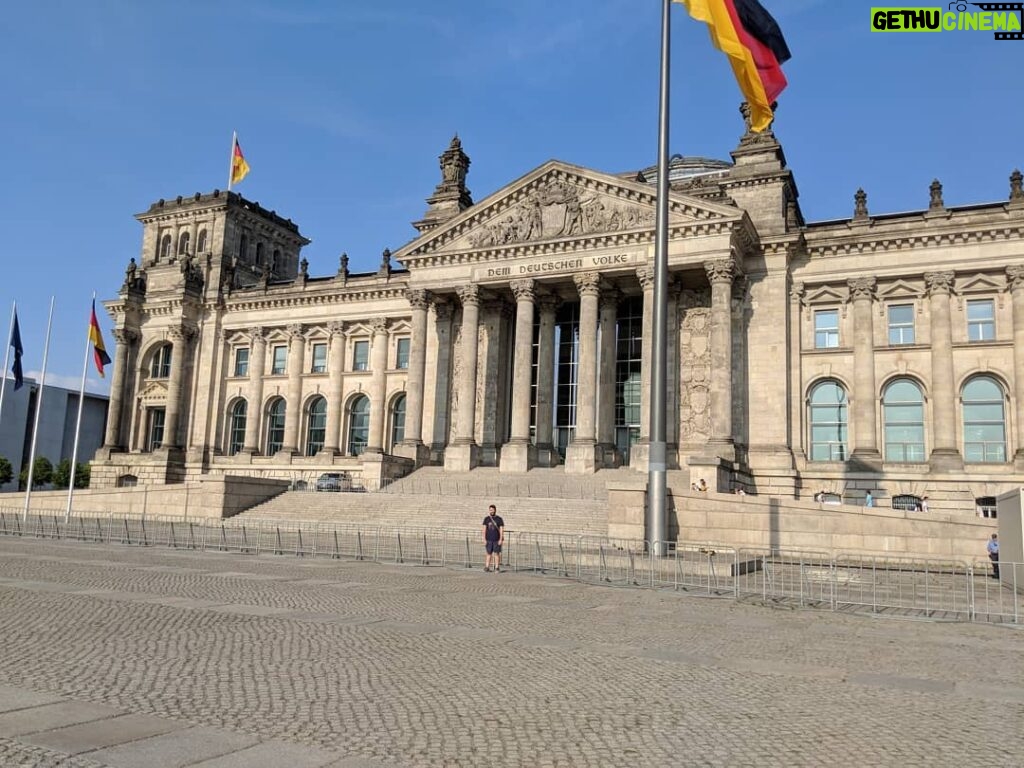 Alexelcapo Instagram - El parlamento alemán es bastante grande Cúpula del Reichstag