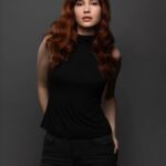 Alexia Fast Instagram - Love this shot by @kenchengphotography Red head by @baileyy.murphyy Pose by @purealexiafast 😜